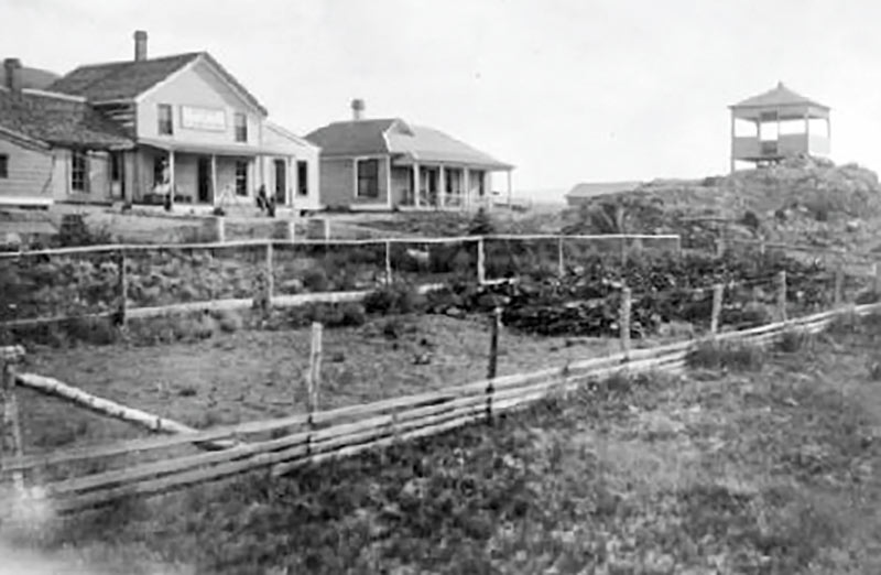 Iola DenverPublicLibrary